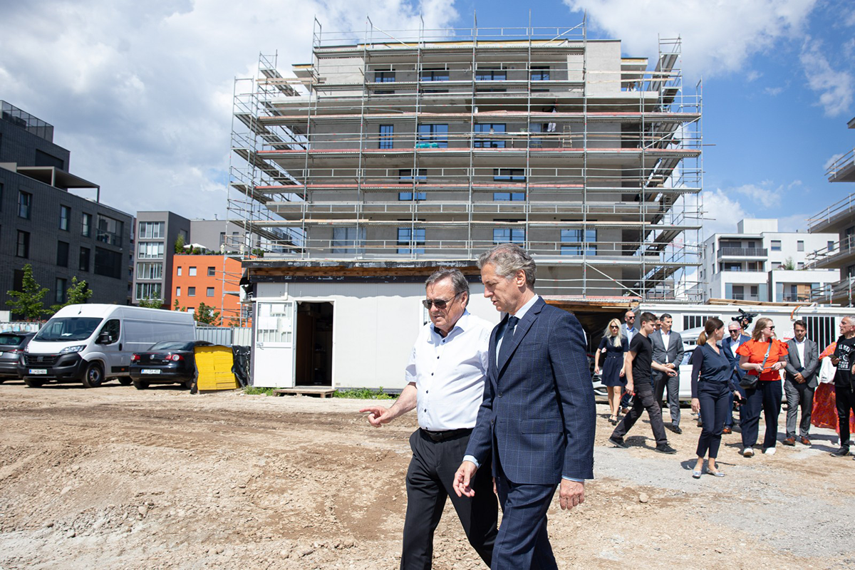 Ljubljanski župan Zoran Janković in predsednik vlade Robert Golob