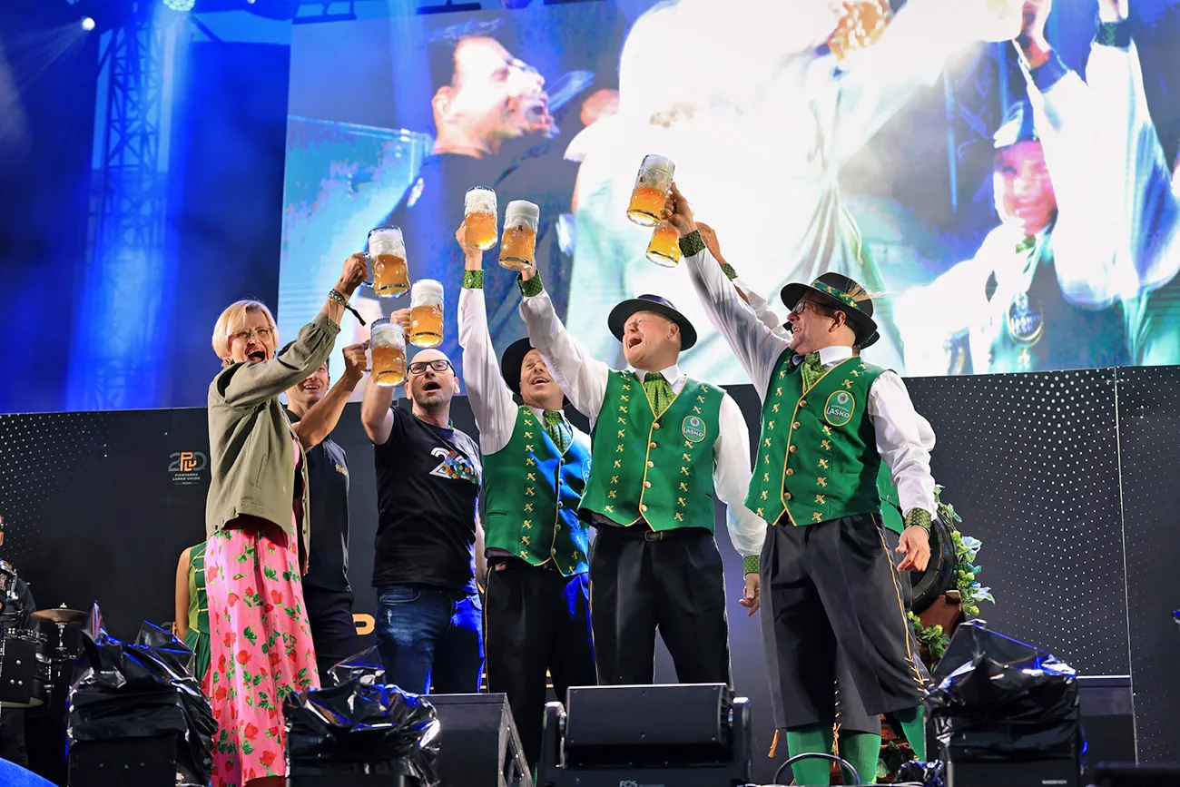 Pivo in cvetje 2026