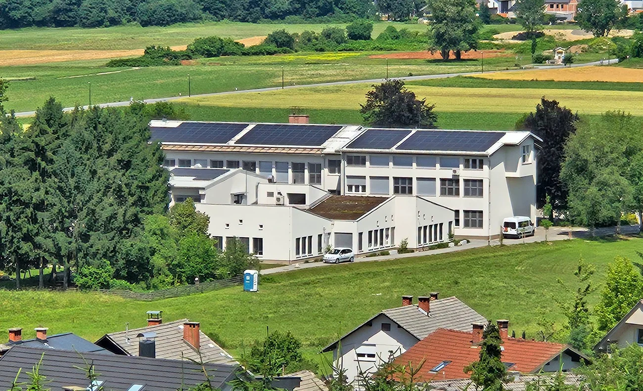 Na šolskih strehah nova vira elektrike Medvode naredile pomemben korak k samooskrbi